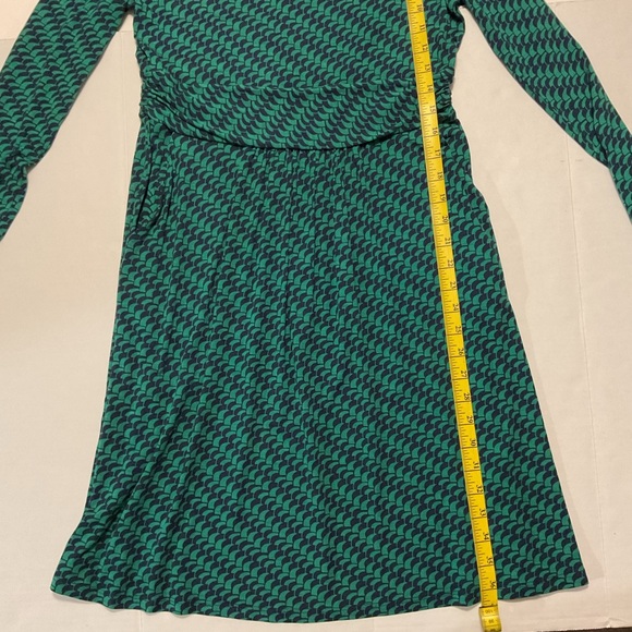 Boden Abigail Jersey Dress Green/Blue Geo Print - Picture 3 of 10